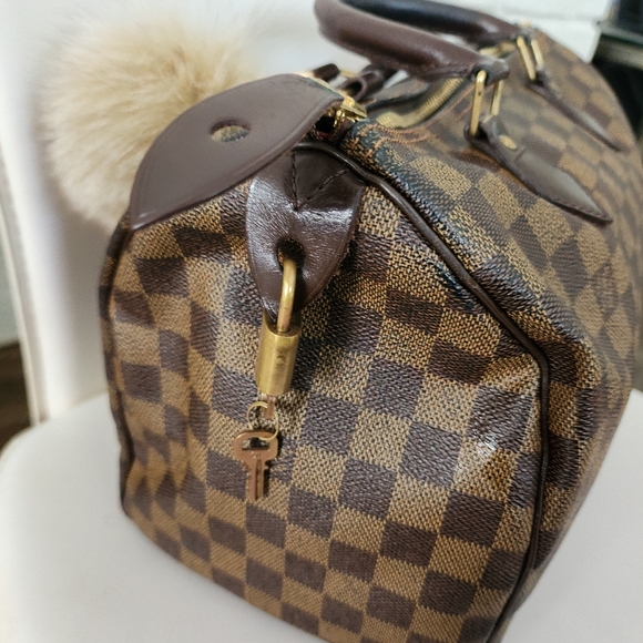 Authentic Louis Vuitton speedy 30๐ - Picture 3 of 8